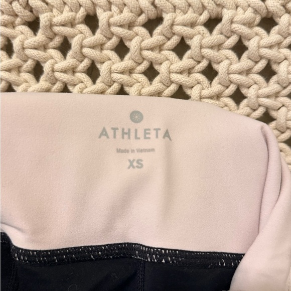 Women’s Athleta Colorblock Leggings – Black, Pink & Gray Athletic Fitness Pants - Picture 3 of 3